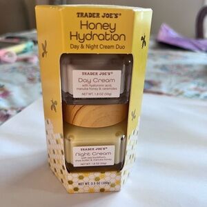 Trader Joe's Honey Hydration Skincare Set